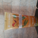 Swatch de Testeur17 : Gel Douche Gommant Energisant Mangue Coriandre, Yves Rocher