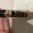 Swatch de Mya1902 : Base Fard à Paupière I Love Stage, Essence