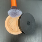 Swatch de sara-velez : Fond de teint minéral, Lily Lolo