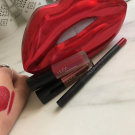 Swatch de e.a.s.beauty : Lip Set - Coffret Contour & Strobe Lèvres, Huda Beauty