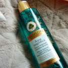 Swatch de leblogdeninae : Aqua magnifica - Essence botanique perfectrice de peau Bio, Sanoflore