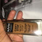 Swatch de Shelby : Can't Stop Won't Stop Full Coverage Foundation, NYX