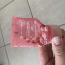 Swatch de homebeauty : Effet Glacé Cranberry 3 min, Yves Rocher