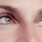 Swatch de AliceMerveilles : They're Real! - Mascara volumateur et allongeant, Benefit Cosmetics