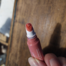 Swatch de AliceMerveilles : Eclat Minute - Embellisseur Lèvres, Clarins