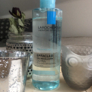 Swatch de AgatheL : Eau Micellaire Purifiante Peaux Grasses et Sensibles Effaclar, La Roche-Posay