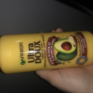 Swatch de Djovannaa : Crème De Soin Avocat Karité, Garnier