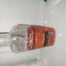 Swatch de Gaby_test_addict : Gel Nettoyant Pamplemousse Rose Visibly Clear, Neutrogena