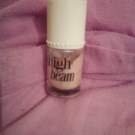 Swatch de stessymariamorel : High Beam - Enlumineur Liquide, Benefit Cosmetics
