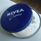 Swatch de Véro.mz : Nivea Crème, Nivea