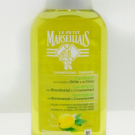 Swatch de Magamedova : Shampoing Purifiant aux Extraits d'Ortie et de Citron, Le Petit Marseillais