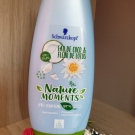 Swatch de Ninis08 : Après-Shampoing Hydratation Eau de Coco et Fleur de Lotus -Nature Moments, Schwarzkopf