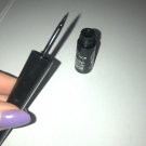 Swatch de Marinatxr : Liquide ink eyeliner waterproof, Essence
