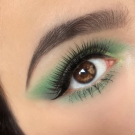 Swatch de Alyvu : Eyelashes, Action