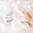 Swatch de Julie_lab30 : Sérum - La guerre aux boutons, Cosmoz