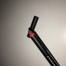 Swatch de Yous94 : Crayon a lèvres suede matte lip liner nyx, NYX