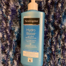 Swatch de Kiimiinekoolullaby : Gel-crème désaltérant corps - Hydro Boost, Neutrogena