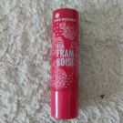 Swatch de celinesudol : Baume à lèvre Framboise, Yves Rocher