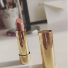 Swatch de -G'odt- : Rouge a lèvres satin, Gucci