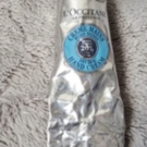 Swatch de Magamedova : Crème Mains Karité, L'Occitane