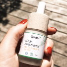 Swatch de Loeliam : Sérum - La guerre aux boutons, Cosmoz