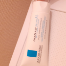 Swatch de Caroline58 : Lipikar baume AP  Baume relipidant anti-irritations anti-grattage, La Roche-Posay