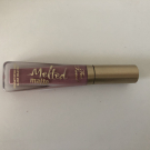Swatch de Ilabeauty : Melted Matte - Rouge à lèvres liquéfié longue tenue mat, Too Faced