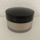 Swatch de Ilabeauty : Poudre Libre Fixante - Transparente Loose Setting, Laura Mercier