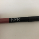 Swatch de Ilabeauty : Velvet Matte Lip Pencil - Crayon à Lèvres Velours Mat, Nars
