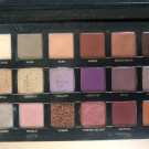 Swatch de Ilabeauty : Desert Dusk Eyeshadow Palette - Palette de fards à paupières, Huda Beauty