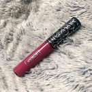 Swatch de beautyjstyle : Everlasting Liquid Lipstick - Rouge à lèvres liquide, KAT VON D BEAUTY