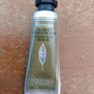 Swatch de minimeuf : Crème Fraîcheur Mains Verveine, L'Occitane