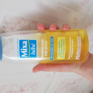 Swatch de Sarra djebali : Shampoing très doux, Mixa