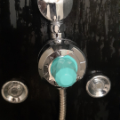 Swatch de Laurapascal : Diffuseur d'huiles essentielles pour la douche, SKINJAY