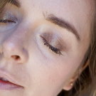 Swatch de Elora as Sweet as Honey : Le Smoky, Absolution