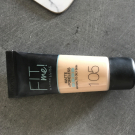 Swatch de AURELIA;VITULLO : Fitme Matte Poreless, Maybelline New York