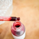 Swatch de QueenC : AHA 30%   BHA 2% Peeling Solution, The Ordinary