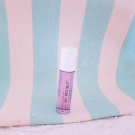 Swatch de pyxides_flacons : Roller Baby - Gloss à lèvres bille, INC.REDIBLE