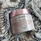 Swatch de Nolrag_sc : Rose Deep Hydration Face Cream - Crème hydratation intense à la rose, Fresh