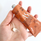 Swatch de Fivequinox : Crème mains Ekos Castanha, Natura Brasil