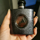 Swatch de Magnier_k31 : Black Opium Eau de parfum, Yves Saint Laurent