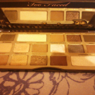 Swatch de Aure25 : Chocolate bar - Palette de fards à paupières, Too Faced