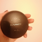 Swatch de Aure25 : Fond de Teint Poudre Studio FX, Mac