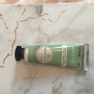 Swatch de Makeupadict : Crème Mains à Croquer Amande, L'Occitane