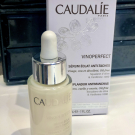 Swatch de Esprit d'Azur : Vinoperfect Sérum Éclat Anti-Taches 30ml, Caudalie