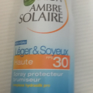 Swatch de anissafraise : Spray Brume Protectrice Léger et Soyeux FPS 30 - Ambre Solaire, Garnier