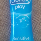 Swatch de anissafraise : Play Gel lubrifiant Sensitive 50 ml -, DUREX