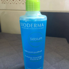 Swatch de anissafraise : Sebium Gel Moussant Nettoyant Purifiant, Bioderma