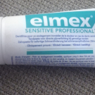 Swatch de anissafraise : Dentifrice Elmex Sensitive au fluorure d'amines Olafluor de Elmex, Elmex
