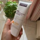 Swatch de camillefilledavril : Crème Calmante Réparatrice, Condensé Paris